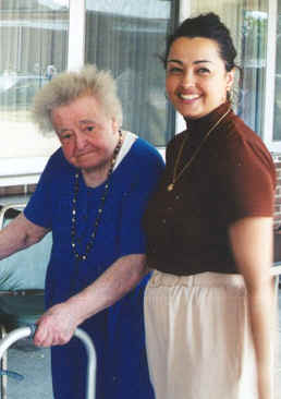 mariawithresident.JPG (11237 bytes)